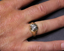 Load image into Gallery viewer, Men's Moissanite Belcher Ring