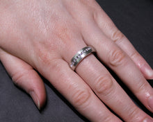 Load image into Gallery viewer, Channel Set Diamond Band