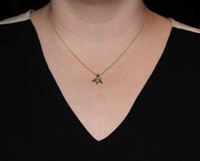 Load image into Gallery viewer, Trillium Pendant in Yellow Gold