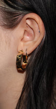 Load image into Gallery viewer, Lightweight Yellow Gold Hoops
