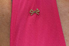 Load image into Gallery viewer, Sweet Pearl Bow Pin