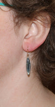 Load image into Gallery viewer, Kyanite Drops Set