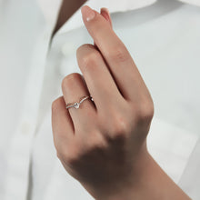 Load image into Gallery viewer, Pear-shaped Diamond ring -- Fashion or Bridal?