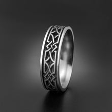 Load image into Gallery viewer, Studio 311 Wide Weaving Stars Wedding Band
