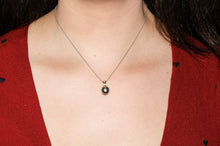 Load image into Gallery viewer, Black Pearl Pendant
