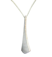Load image into Gallery viewer, Super Long Orchid Pendant