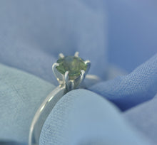 Load image into Gallery viewer, Green-Blue Montana Sapphire Solitaire
