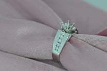 Load image into Gallery viewer, Wide Engagement Semi Mount Ring