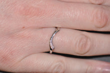 Load image into Gallery viewer, Oceana I Style Wedding Band Custom Ring