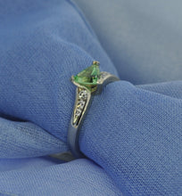 Load image into Gallery viewer, Trillion Green Garnet Ring