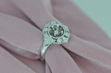 Load image into Gallery viewer, Vintage-like Semi Mount Ring