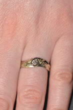 Load image into Gallery viewer, Beachwave Style Custom Ring