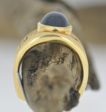 Load image into Gallery viewer, Open Floral Cabochon Sapphire Ring