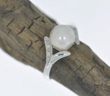 Load image into Gallery viewer, Movie Picture Pearl Ring