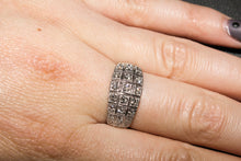 Load image into Gallery viewer, Three Row Vintage Ring