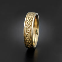 Load image into Gallery viewer, Studio 311 Narrow Celtic Hearts Wedding Band
