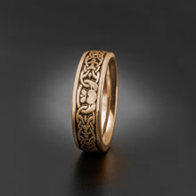 Load image into Gallery viewer, Studio 311 Narrow Claddagh Wedding Band