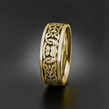Load image into Gallery viewer, Studio 311 Wide Claddagh Wedding Band