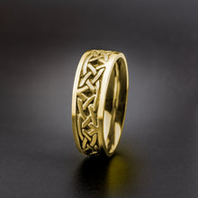 Load image into Gallery viewer, Studio 311 Extra Narrow Celtic Arches Self-Bordered Wedding Band