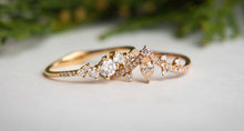 Load image into Gallery viewer, &quot;V&quot; style Pear-shaped diamond ring in 14K Rose gold
