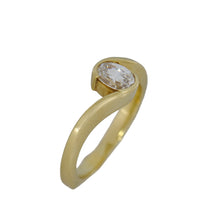 Load image into Gallery viewer, Gold ring with a diamond on a white background
