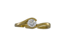 Load image into Gallery viewer, Gold ring with a diamond on a white background
