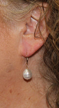 Load image into Gallery viewer, South Sea Pearl Dangles

