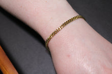 Load image into Gallery viewer, 8 Inch Curb Bracelet
