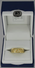 Load image into Gallery viewer, Serenade Style Custom Wedding Band

