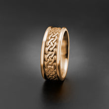 Load image into Gallery viewer, Studio 311 Self Bordered Celtic Link Wedding Band
