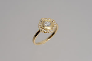 Yellow Gold Vintage-Like Ring