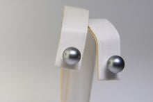 Load image into Gallery viewer, 9 mm Black Tahitian Pearl Studs
