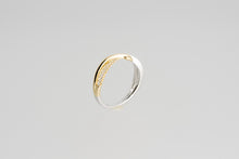 Load image into Gallery viewer, Lyria Leaves and Diamonds Band in Two Tone Gold

