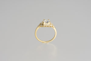 Vintage Look Engagement Ring in Yellow Gold