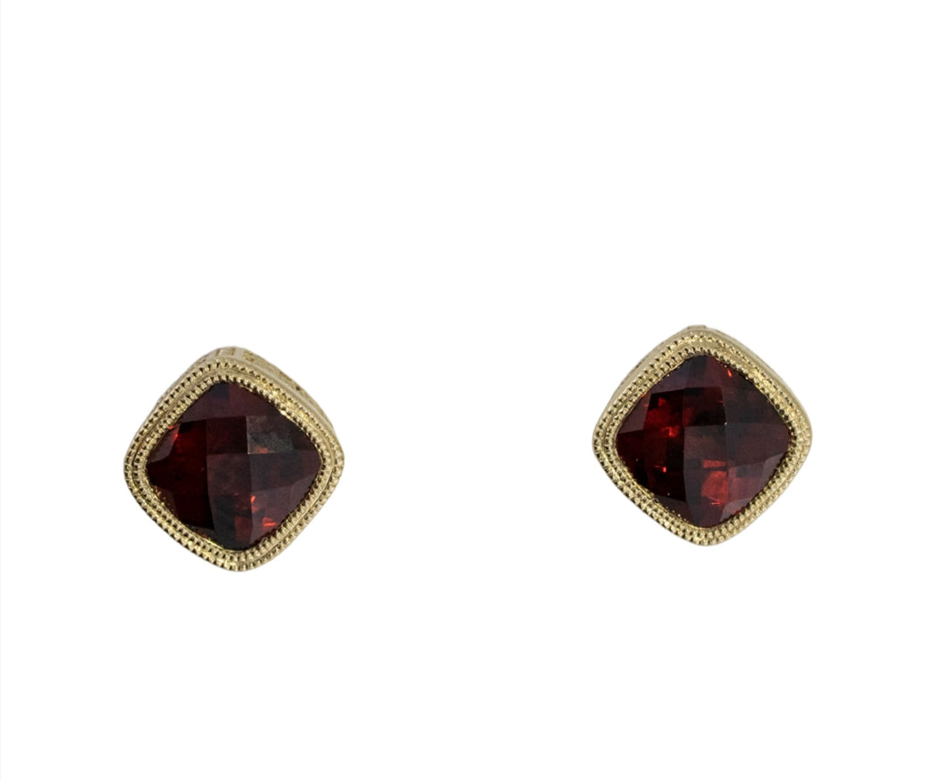 Vintage-like Red Garnet Earrings