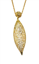 Load image into Gallery viewer, 3D Wire Pendant
