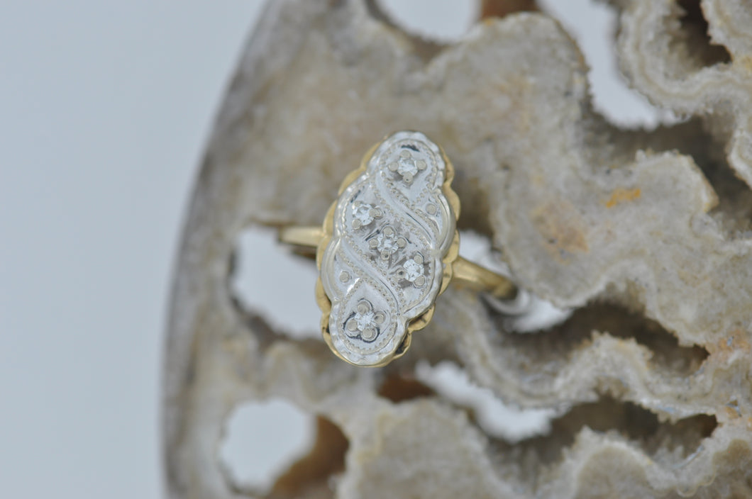 Vintage Diamond Ring With Scalloped Edges