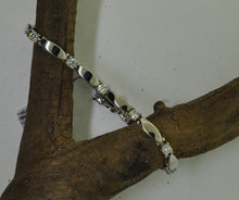 Load image into Gallery viewer, Diamond station bracelet
