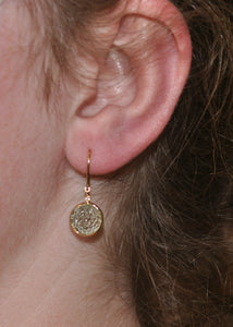 Green quartz dangle earrings