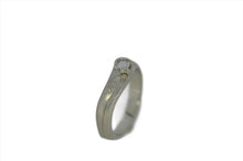 Load image into Gallery viewer, Beachwave Style Custom Ring
