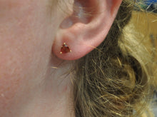 Load image into Gallery viewer, Trillian sunstone earrings
