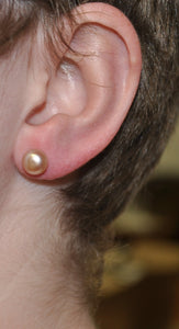8 - 8.5 mm Button Pearl Studs