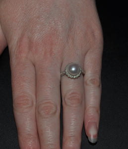 Pearl Ring With Faux Accents