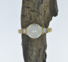 Load image into Gallery viewer, Yellow Gold Pearl Ring
