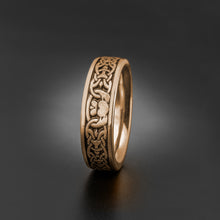 Load image into Gallery viewer, Studio 311 Narrow Claddagh Wedding Band
